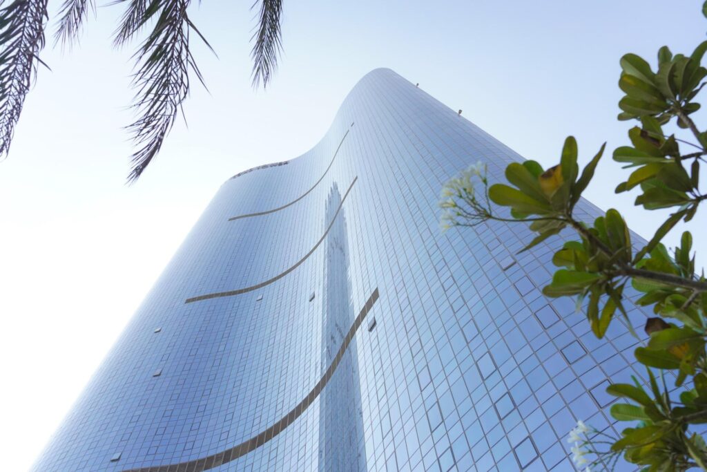 1 Bedroom Furnished Apartment for Sale in Leaf Tower, Al Reem Island — 885 sqft - REMAX Vesta