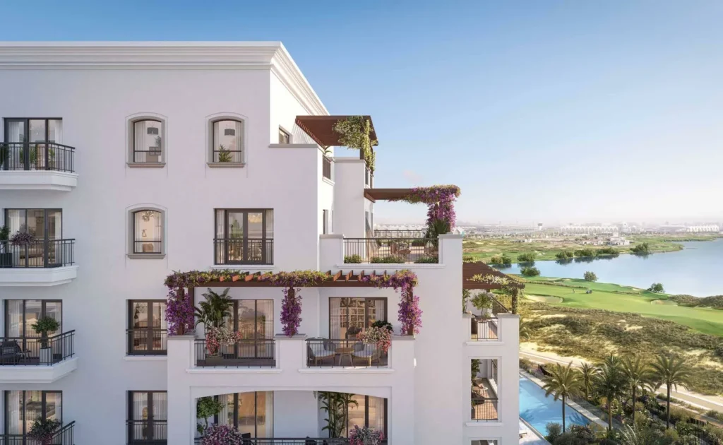 Studio Furnished Apartment for Sale in Yas Golf Collection, Yas Island - REMAX Vesta