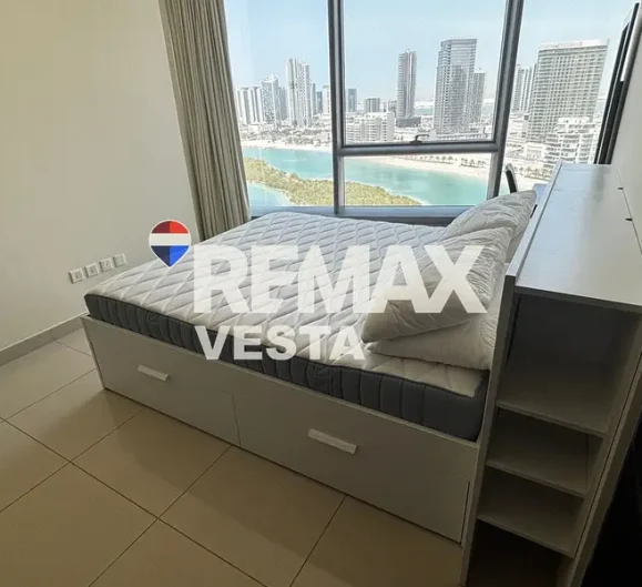 1 BR Apartment for Rent in Sun Tower Al Reem Island Abu Dhabi - RE/MAX Vesta