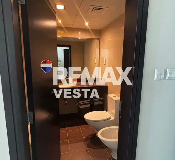 1 BR Apartment for Rent in Sun Tower Al Reem Island Abu Dhabi - RE/MAX Vesta