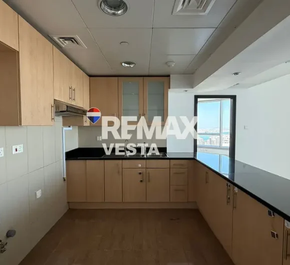 3 BR Apartment for Rent in Sun Tower Al Reem Island Abu Dhabi - RE/MAX Vesta