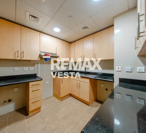1 BR Apartment for Rent in Sun Tower Al Reem Island Abu Dhabi - RE/MAX Vesta