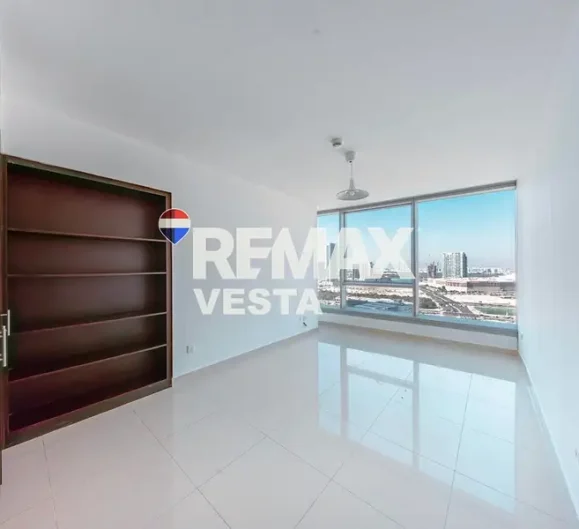 1 BR Apartment for Rent in Sun Tower Al Reem Island Abu Dhabi - RE/MAX Vesta
