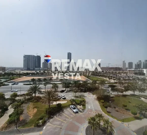 3 BR Townhouse for Rent in The Gate Tower 2 Al Reem Island Abu Dhabi - RE/MAX Vesta