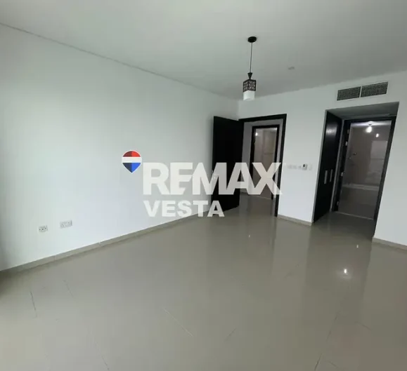 3 BR Apartment for Rent in RAK Tower Al Reem Island Abu Dhabi - RE/MAX Vesta