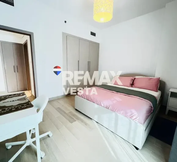 1-Bedroom Furnished Apartment for Rent in Water’s Edge, Yas Island - RE/MAX Vesta