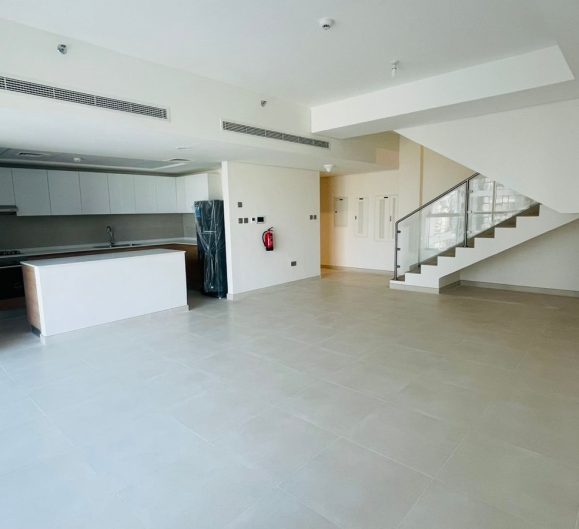 Radiant Viewz II - RE/MAX Vesta