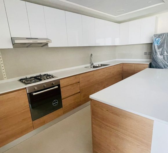 Radiant Viewz II - RE/MAX Vesta