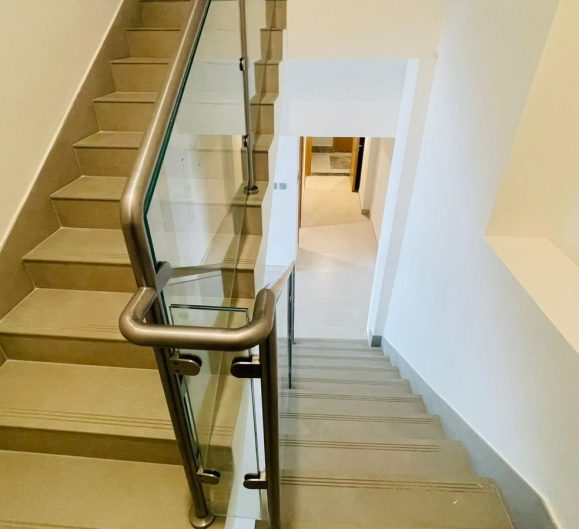 Radiant Viewz II - RE/MAX Vesta