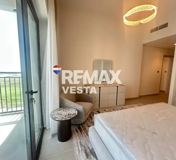 yas-golf-collection-2br8